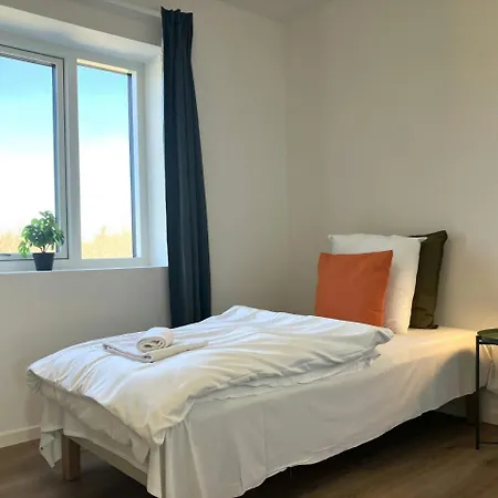 Spacious For 3 Οντένσε